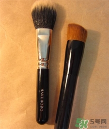 ���úͰ׷����ĸ���?���û�ױˢ������?